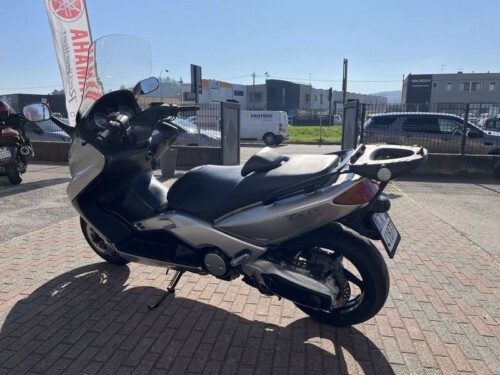 Yamaha T Max - immagine 7