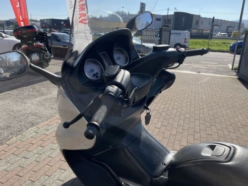 Yamaha T Max - immagine 10