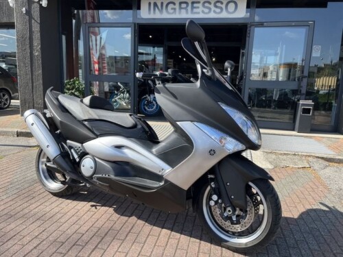 Yamaha T Max - immagine 8