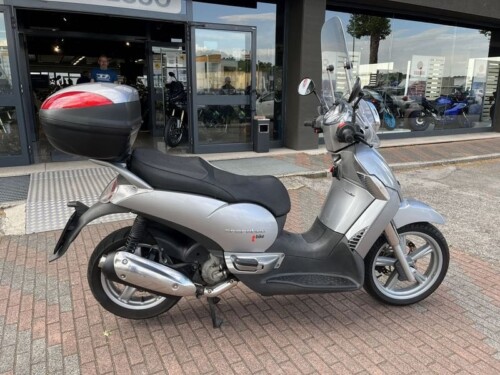 Aprilia Scarabeo 250 - immagine 9