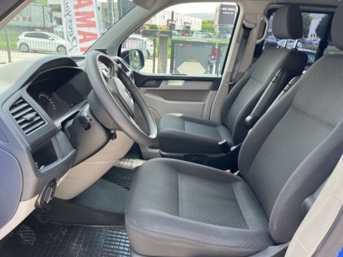 Volkswagen Caravelle - immagine 9