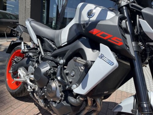 Yamaha MT-09 - immagine 4