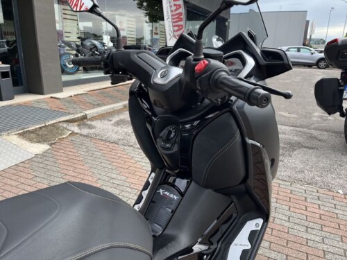 Yamaha X-Max 400 - immagine 8