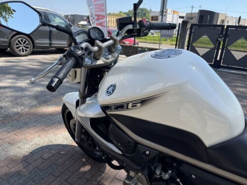 Yamaha XJ6 - immagine 11