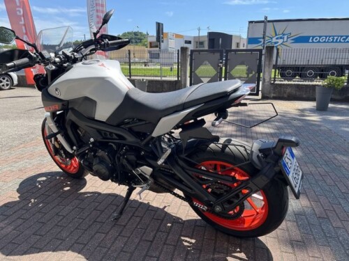Yamaha MT-09 - immagine 18