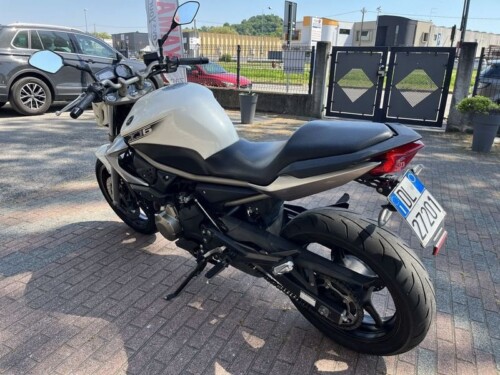 Yamaha XJ6 - immagine 13