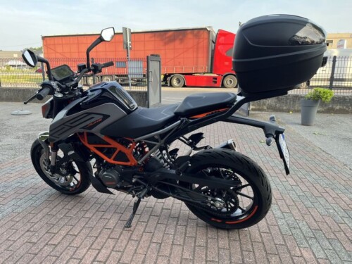 KTM 125 Duke - immagine 12