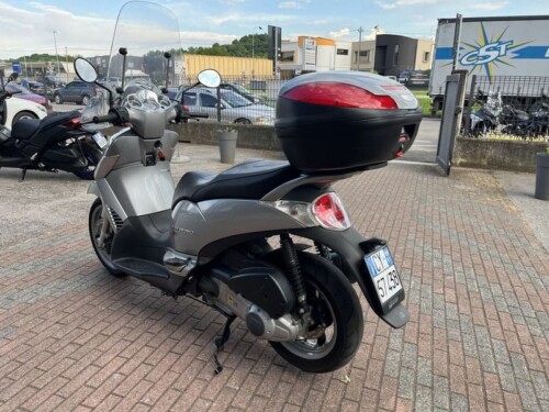 Aprilia Scarabeo 250 - immagine 12