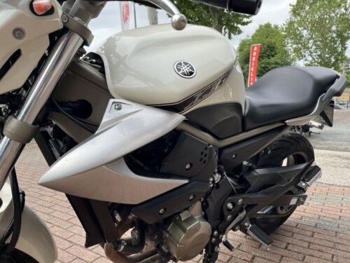Yamaha XJ6 - immagine 15