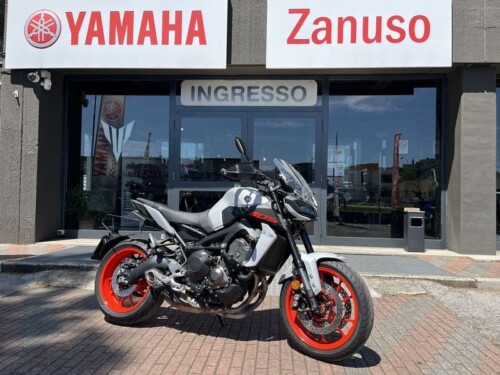 Yamaha MT-09 - immagine 3