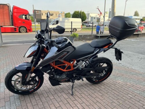 KTM 125 Duke - immagine 8