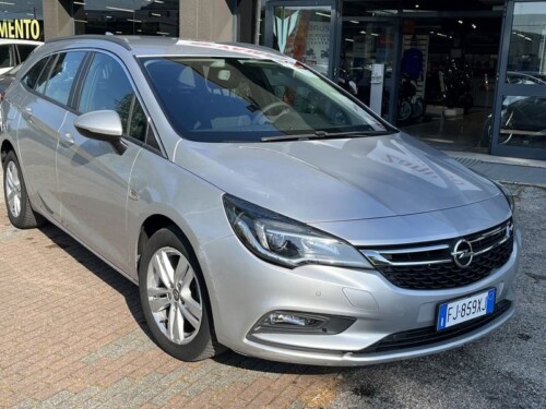 Opel Astra - immagine 11