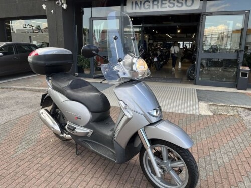 Aprilia Scarabeo 250 - immagine 3