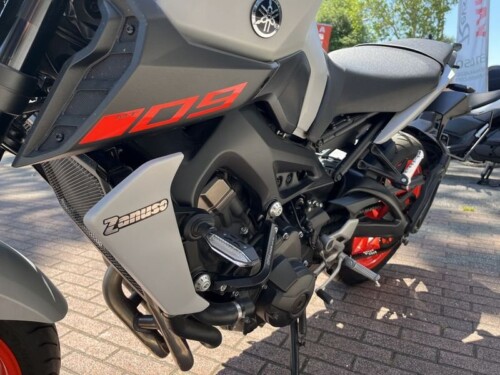 Yamaha MT-09 - immagine 17