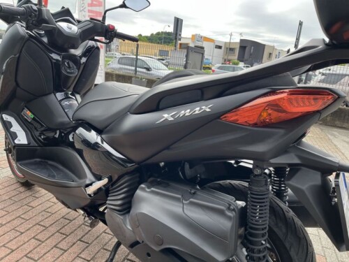 Yamaha X-Max 400 - immagine 12