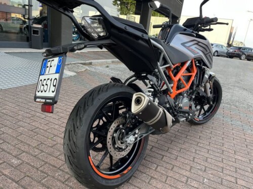 KTM 125 Duke - immagine 14