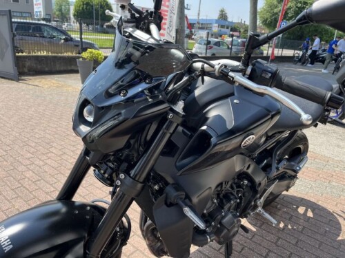 Yamaha MT-09 - immagine 16