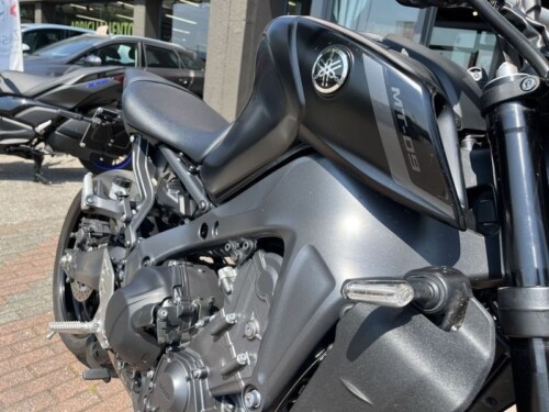 Yamaha MT-09 - immagine 3