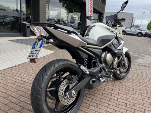 Yamaha XJ6 - immagine 3