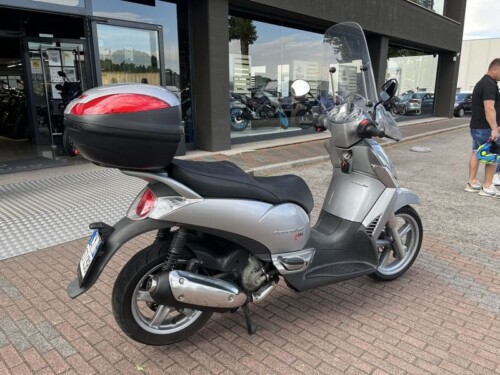 Aprilia Scarabeo 250 - immagine 8