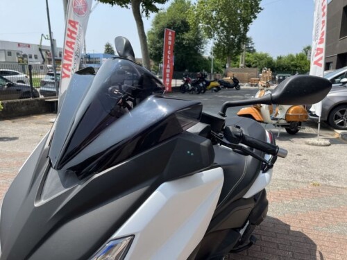 Yamaha X-Max 400 - immagine 9