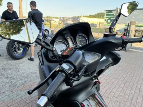 Yamaha T Max - immagine 16