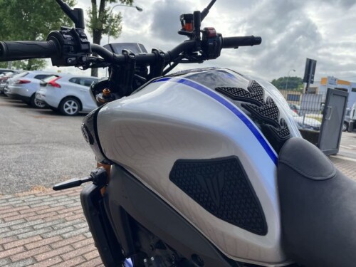 Yamaha MT-09 - immagine 10