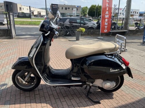 Vespa 250 GTS - immagine 11