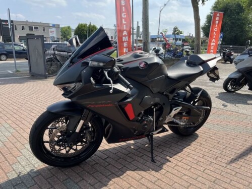 Honda CBR 1000 - immagine 14