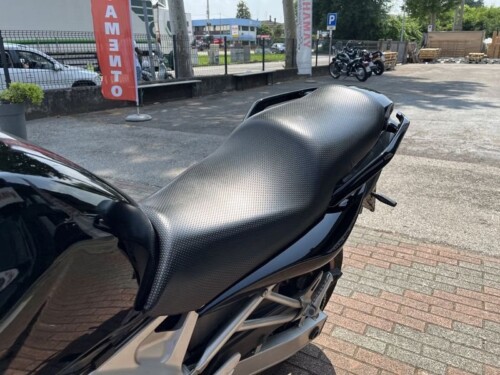 Yamaha FZ6 - immagine 12