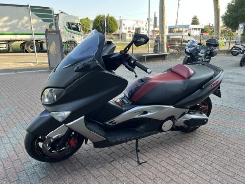 Yamaha T Max - immagine 10
