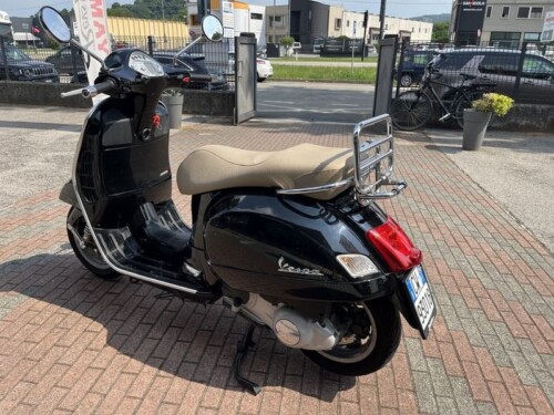 Vespa 250 GTS - immagine 12