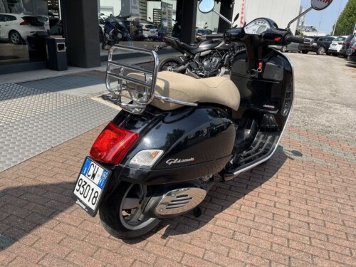 Vespa 250 GTS - immagine 8