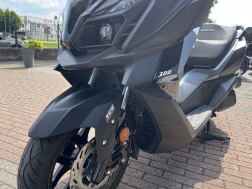 Sym Cruisym 300 - immagine 13