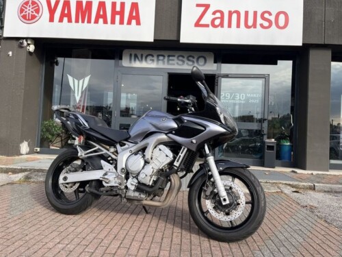 Yamaha FZS 600 Fazer - immagine 5
