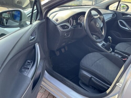 Opel Astra - immagine 15