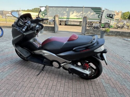 Yamaha T Max - immagine 15