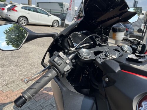 Honda CBR 1000 - immagine 13