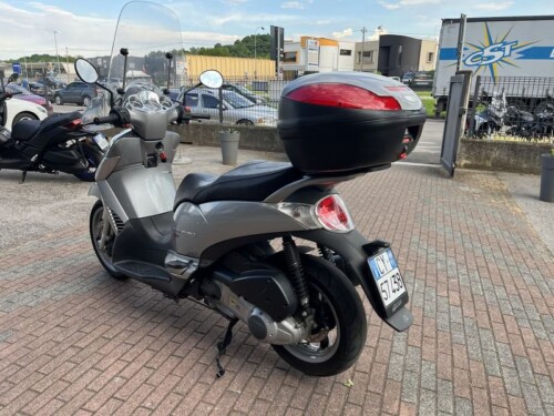 Aprilia Scarabeo 250 - immagine 12
