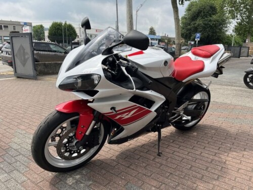 Yamaha YZF R1 - immagine 7