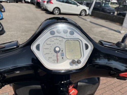 Vespa 250 GTS - immagine 10