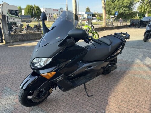 Yamaha T Max - immagine 12