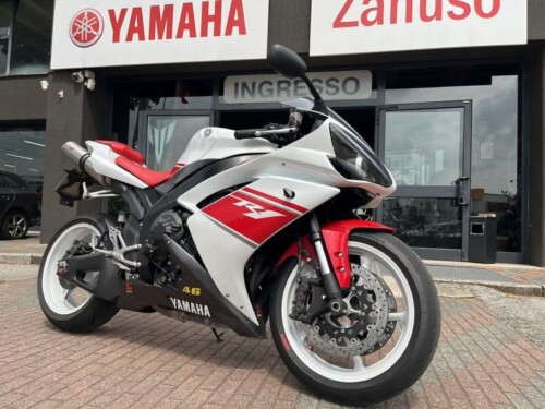 Yamaha YZF R1 - immagine 10