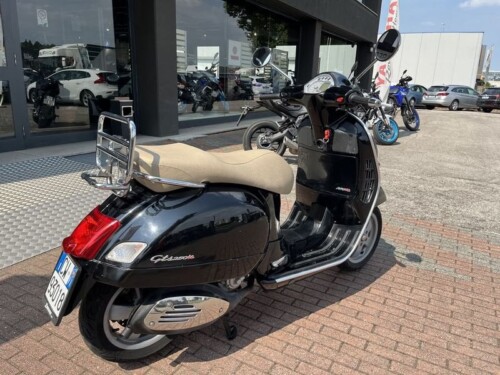 Vespa 250 GTS - immagine 7