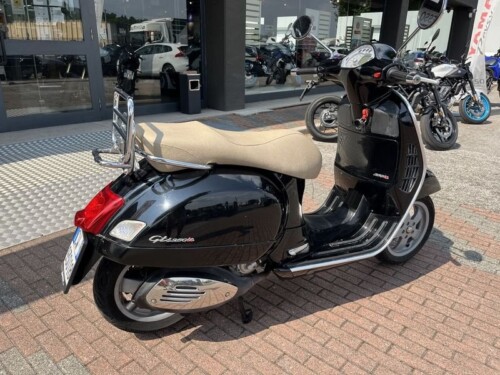 Vespa 250 GTS - immagine 6