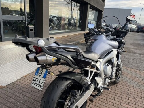 Yamaha FZS 600 Fazer - immagine 3