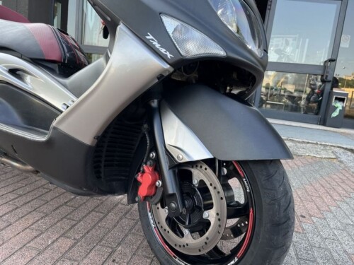 Yamaha T Max - immagine 4