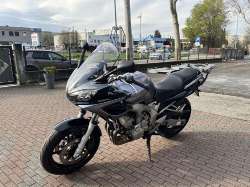 Yamaha FZS 600 Fazer - immagine 7