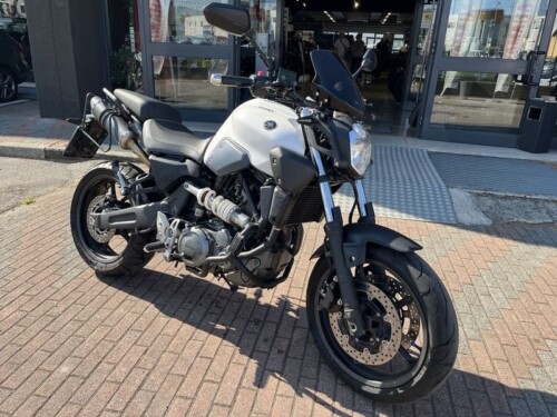 Yamaha MT-03 - immagine 7