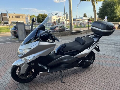 Yamaha T Max - immagine 9